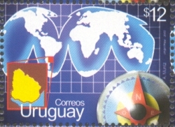 Mapa de Uruguay, con fondo de mapamundi y brújula al costado.