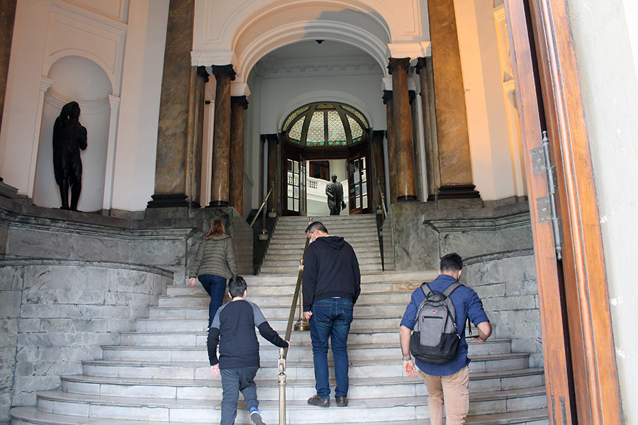 Escalinata del Palacio de Correos