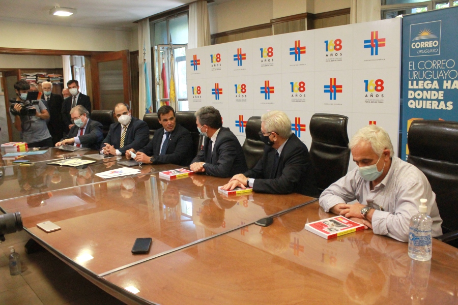 Mesa de autoridades