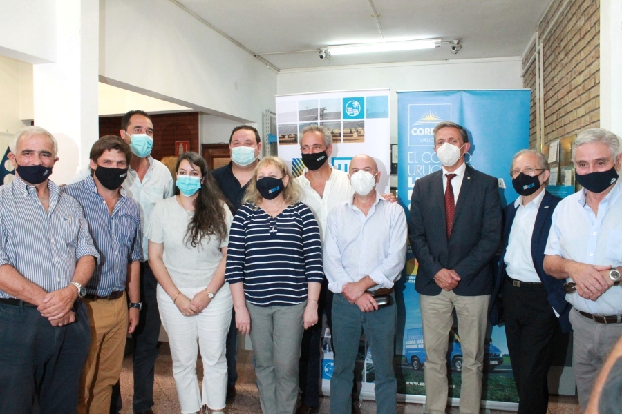 Autoridades presentes en la Sucursal Progreso de Correo Uruguayo