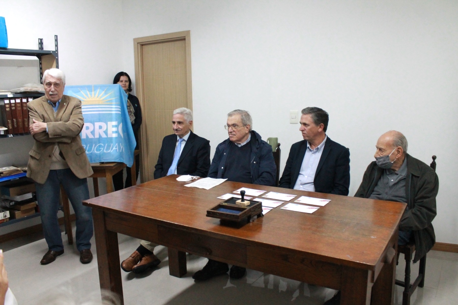 Autoridades de Correo Uruguayo, CFU y Claudio Schaeffer