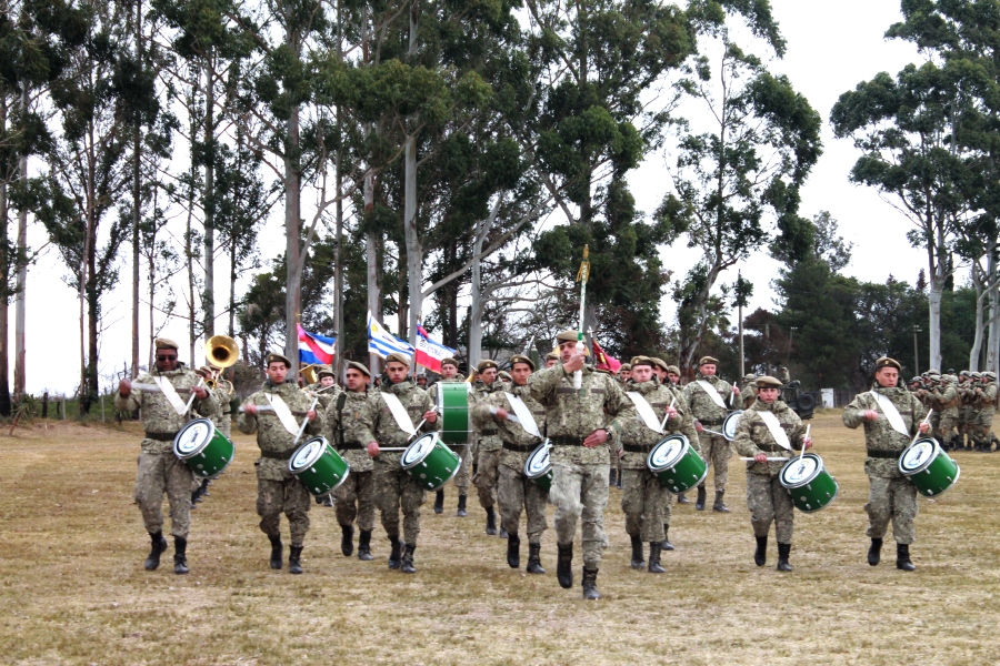 Integrantes de Regimiento de Caballería Mecanizado Nº 4