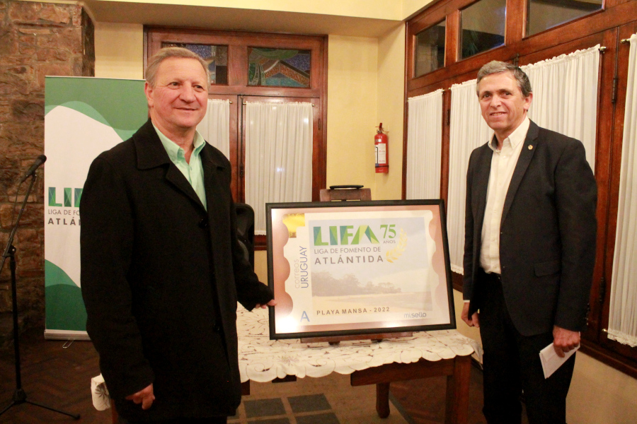 Presidente de Correo Uruguayo junto al Presidente de LIFA