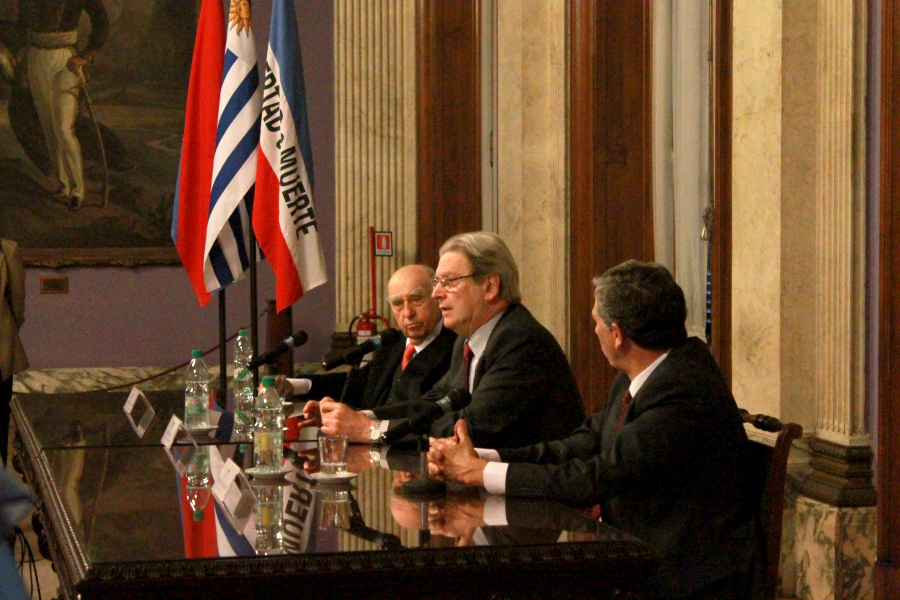 Presidente de la Cámara de Representantes haciendo uso de la palabra