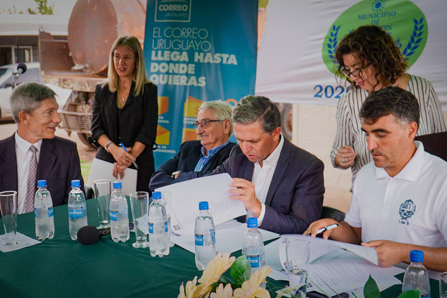 Autoridades firman el convenio para la apertura del Centro de Cercanía