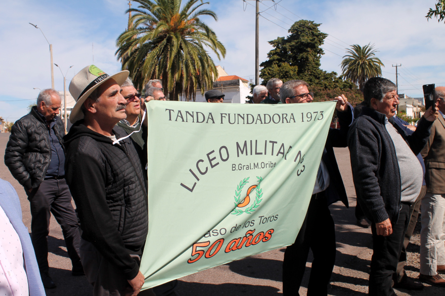 Exalumnos del Liceo Militar N° 3 presentes en el acto