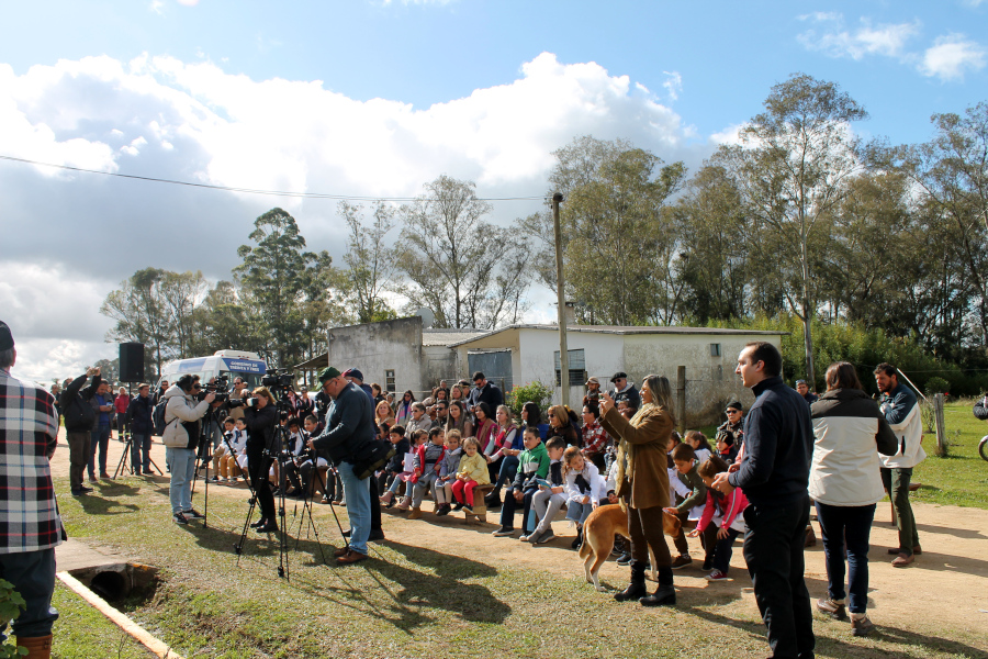 Público presente en la inauguración