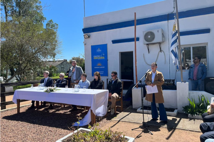 Autoridades participantes del acto