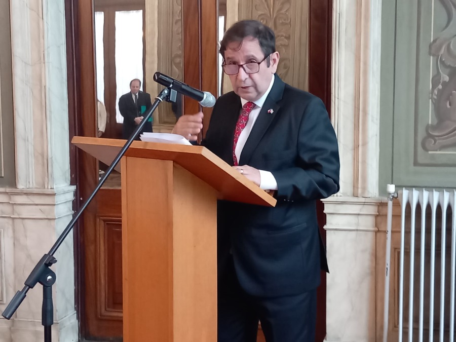 Ministro (Int.) de Relaciones Exteriores del Uruguay haciendo uso de la palabra