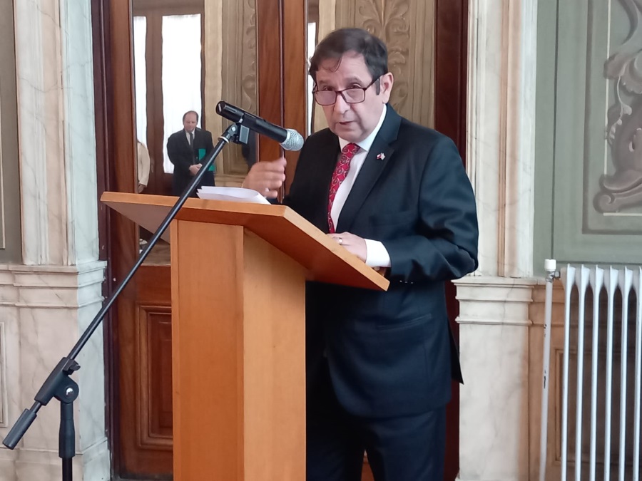 Ministro (Int.) de Relaciones Exteriores del Uruguay haciendo uso de la palabra