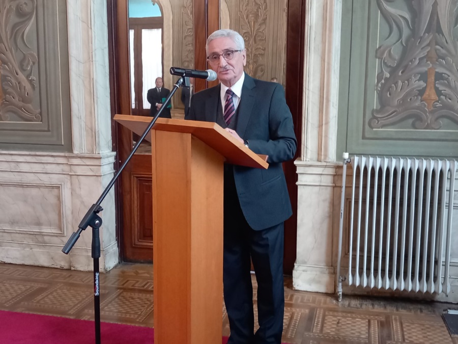 Vicepresidente de Correo Uruguayo haciendo uso de la palabra