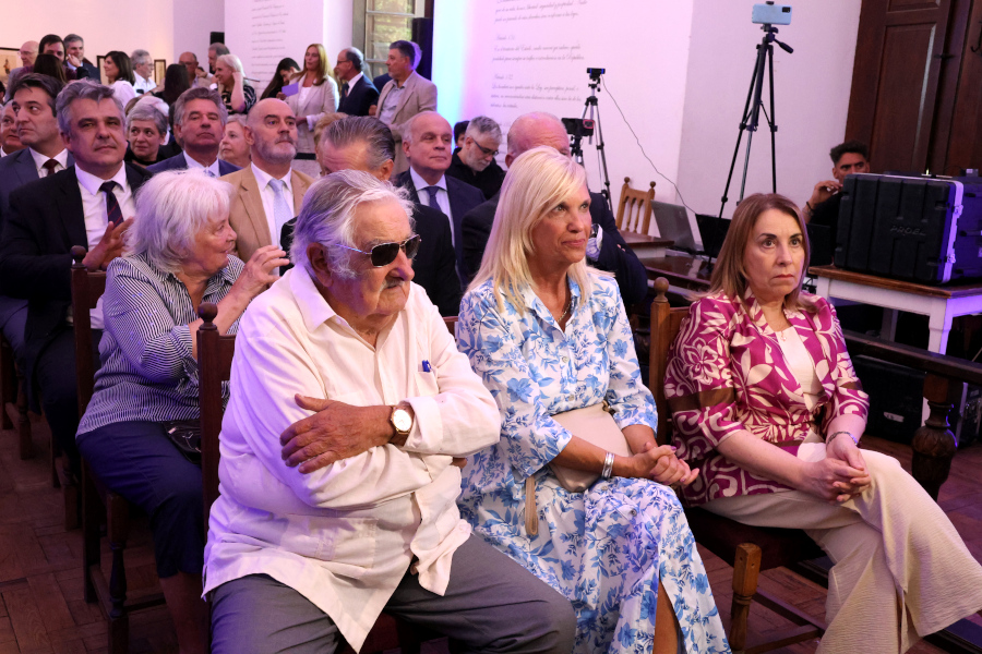 Autoridades presentes en el acto