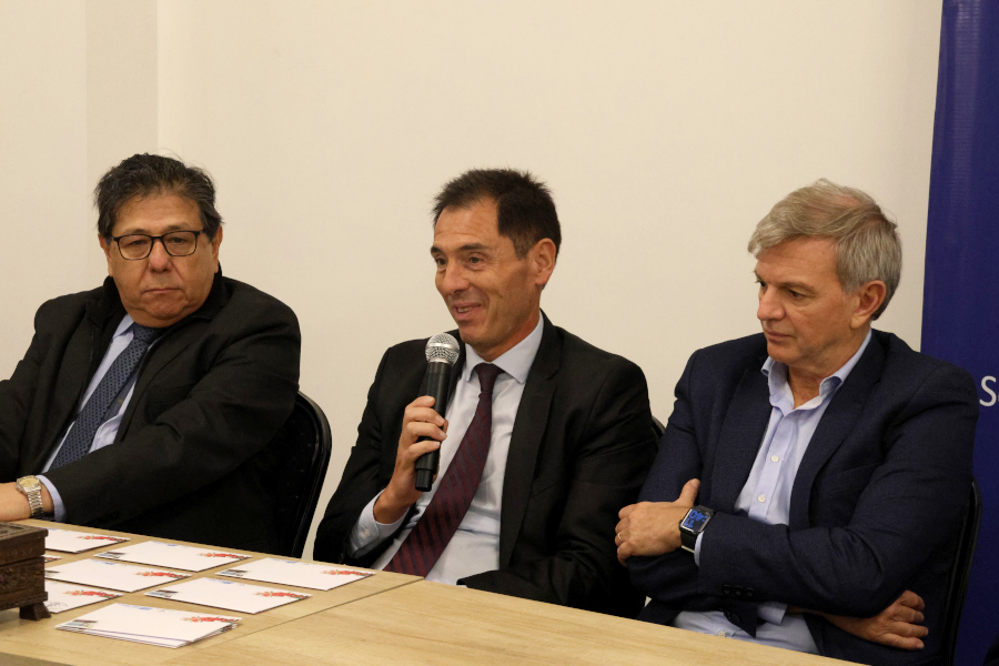 Presidente de Correo Uruguayo haciendo uso de la palabra