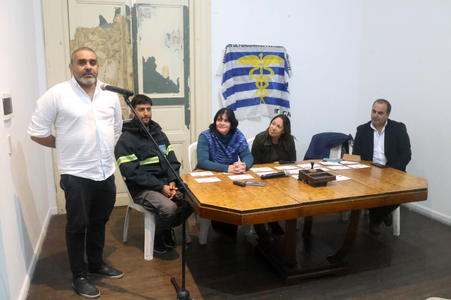 El presidente de Correo Uruguayo, Gabriel Bonfrisco, hizo uso de la palabra