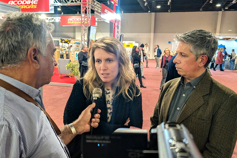 En el marco de la Feria Internacional del Alfajor 2025, celebrada en el Centro de Reuniones y Eventos del Laboratorio Tecnológico del Uruguay (LATU), Correo Uruguayo participó con un taller informativo sobre sus servicios Exporta Fácil y Ahíva Tienda.