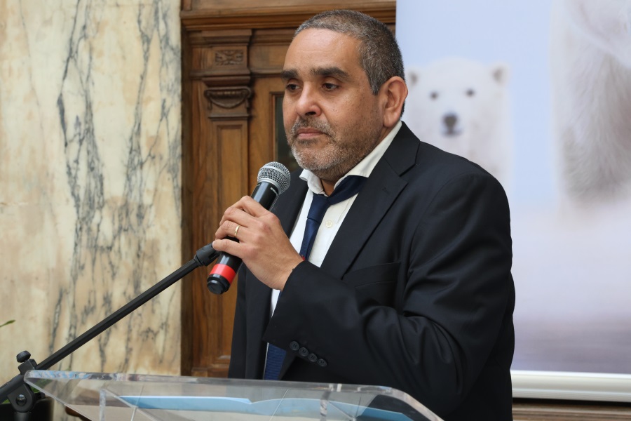 Correo Uruguayo, en el marco de las celebraciones por septuagésimo séptimo aniversario de las relaciones diplomáticas entre Canadá y la República Oriental del Uruguay, realizó el lanzamiento de una serie de sellos conmemorativos para celebrar dicho acontecimiento.