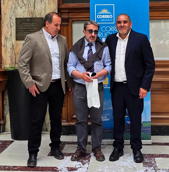 En el Palacio de Correos se realizó la tradicional entrega de medallas a los funcionarios postales que cumplieron 25, 35, 40, 45 y 50 años de servicio y a quienes se ampararon a los beneficios jubilatorios.