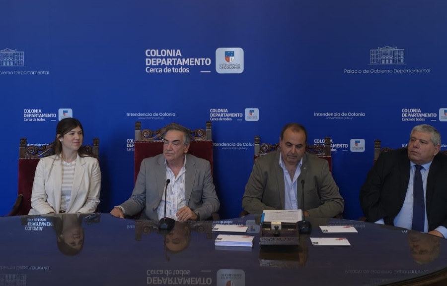 En el marco del trigésimo aniversario de la declaración del Barrio Histórico de Colonia del Sacramento como Patrimonio Mundial de la Humanidad por la UNESCO, Correo Uruguayo presentó un sello personalizado en homenaje a este relevante acontecimiento