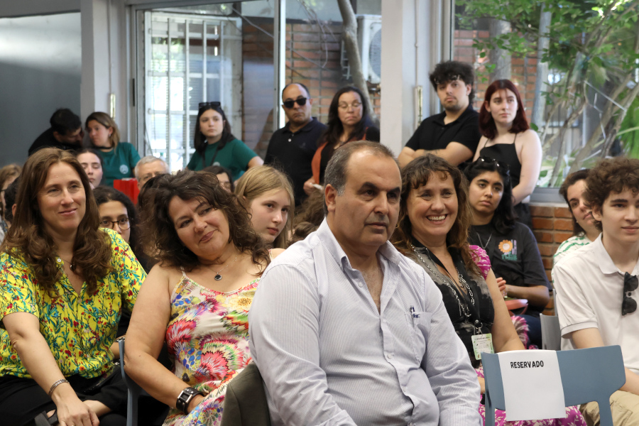 Correo Uruguayo y la Sociedad Zoológica del Uruguay (SZU) realizaron el lanzamiento del sello Mujeres Zoólogas Latinoamericanas, como homenaje a la contribución de la mujer en el avance de la zoología.