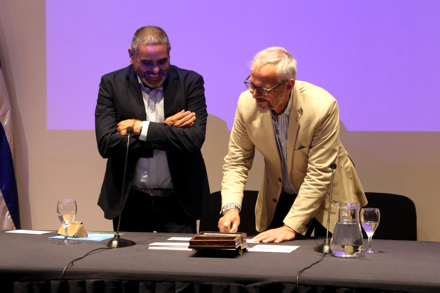 En un acto llevado a cabo en Torre Ejecutiva de Presidencia de la República, Correo Uruguayo realizó el lanzamiento del sello “Diciembre, mes de los derechos humanos”.