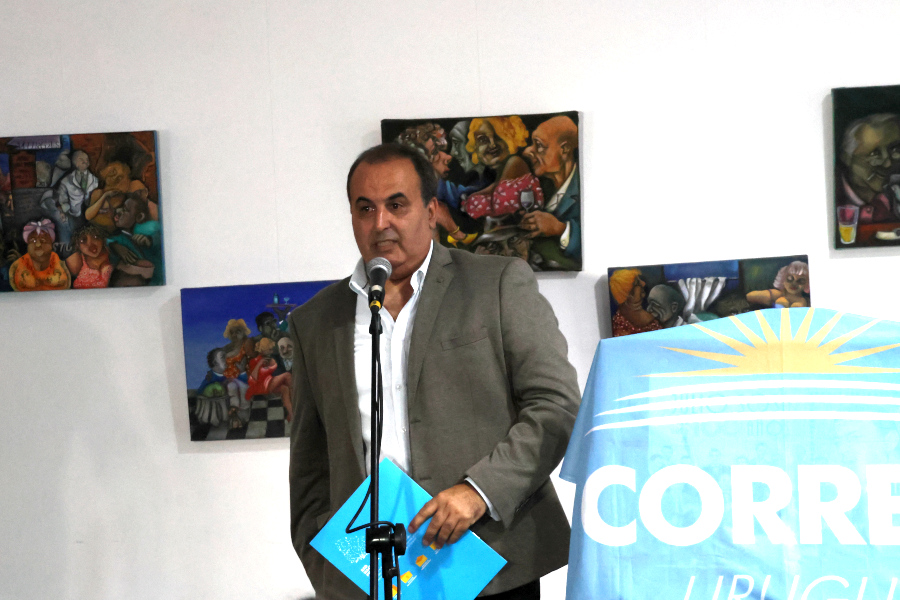 En la ciudad de Las Piedras Correo Uruguayo realizó el lanzamiento de un sello conmemorativo en homenaje al cantor pedrense Julio Sosa al cumplirse cien años de su nacimiento.