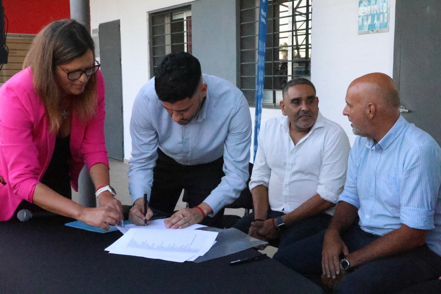 En un evento que marca un avance significativo para el departamento de Canelones, se inauguró 12º Centro de Cercanía de Correo Uruguayo, ampliando la red de atención personalizada para los ciudadanos.
