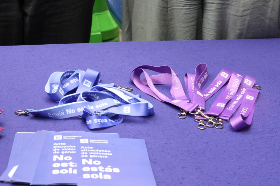 Plaza Matriz fue escenario de una jornada de encuentro con la comunidad en el marco de la conmemoración del Día Internacional de la Mujer.