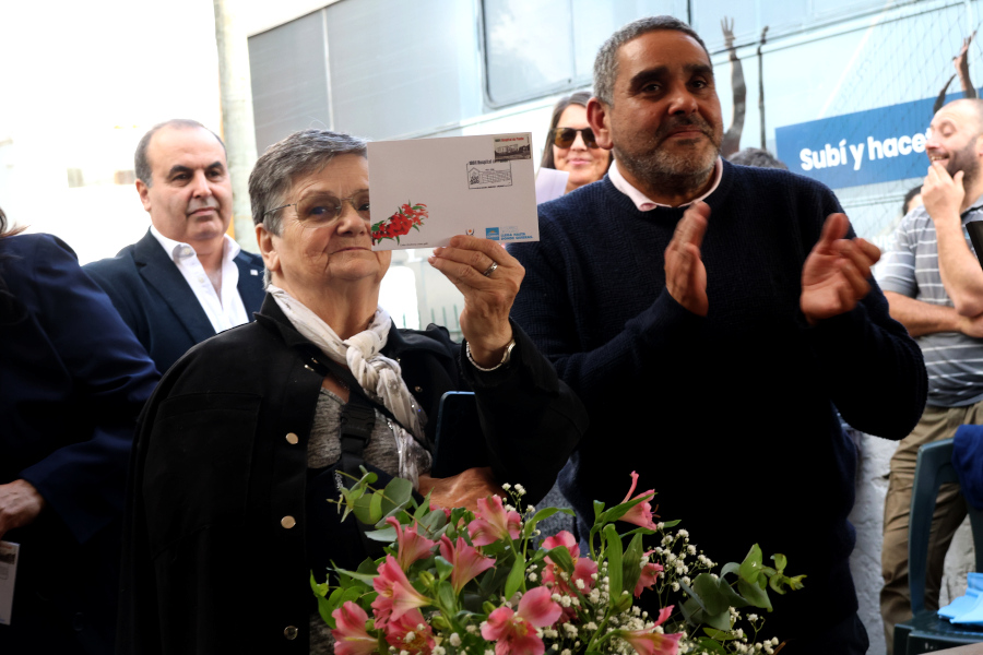 En el marco de las celebraciones por los 100 años del Hospital de Pando, Correo Uruguayo realizó el lanzamiento de un sello conmemorativo.