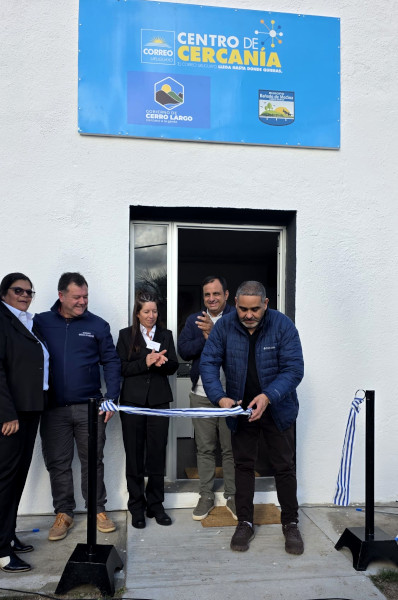 En un evento que marca un avance significativo para el departamento de Cerro Largo se inauguró en Bañado de Medina el 12º Centro de cercanía en dicho departamento y el 69º Centro de Cercanía de Correo Uruguayo, ampliando la red de atención personalizada para los ciudadanos.