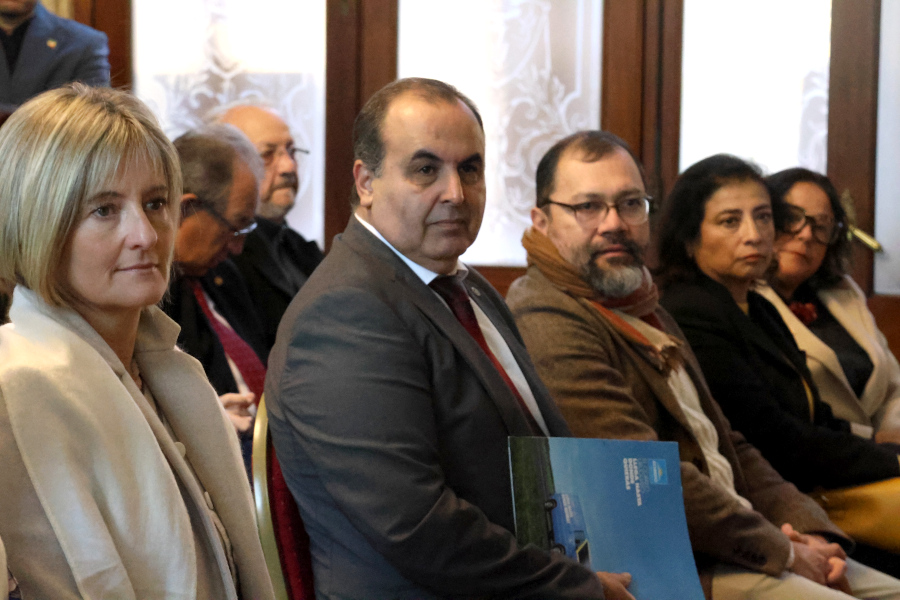 En el Ministerio de Relaciones Exteriores Correo Uruguayo realizó el lanzamiento del sello conmemorativo por el Bicentenario del Congreso Anfictiónico de Panamá