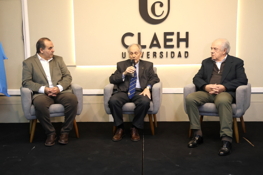 Correo Uruguayo realizó en Punta del Este el lanzamiento de un sello personalizado en conmemoración del vigésimo aniversario de la Facultad de Medicina de la Universidad CLAEH.