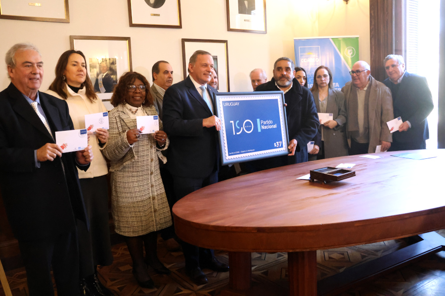 En un acto realizado en la Casa del Partido Nacional, Correo Uruguayo lanzó un sello conmemorativo por los 190 años de vida institucional de dicha fuerza política.