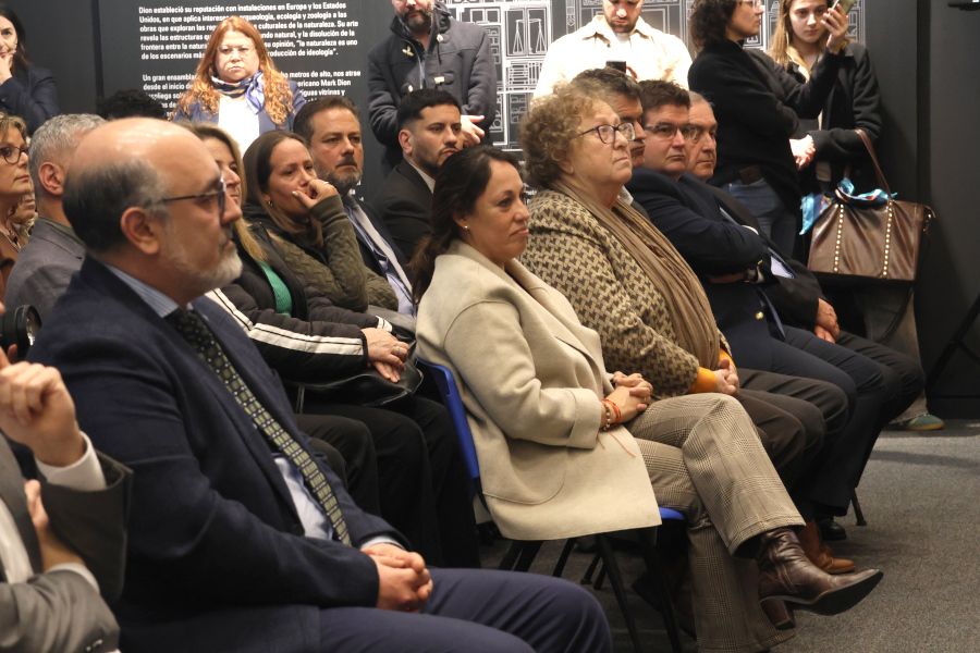 En el marco de la celebración por los 130 años del Banco de la República Oriental del Uruguay, Correo Uruguayo realizó el lanzamiento y puesta en circulación de un sello conmemorativo por dicho acontecimiento.