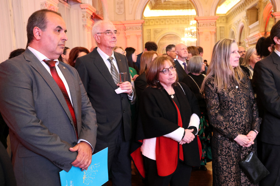 En el marco de los festejos por el 35.º aniversario de la República de Armenia, Correo Uruguayo realizó el lanzamiento de un sello conmemorativo por dicha celebración.