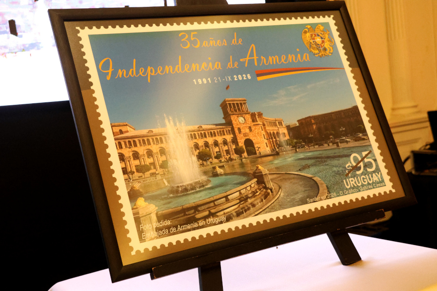 En el marco de los festejos por el 35.º aniversario de la República de Armenia, Correo Uruguayo realizó el lanzamiento de un sello conmemorativo por dicha celebración.