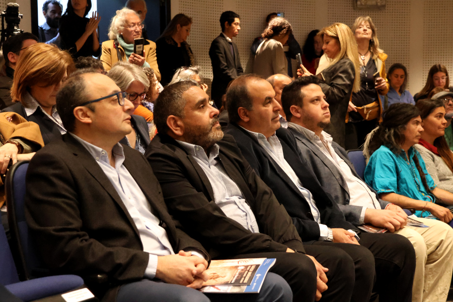 En el marco del lanzamiento del Día del Patrimonio 2026, que este año se realizará el sábado 3 y el domingo 4 de octubre, bajo la consigna: «Raíces indígenas: pasado, presente y futuro», Correo Uruguayo presentó un sello conmemorativo en adhesión a esta tradicional celebración.