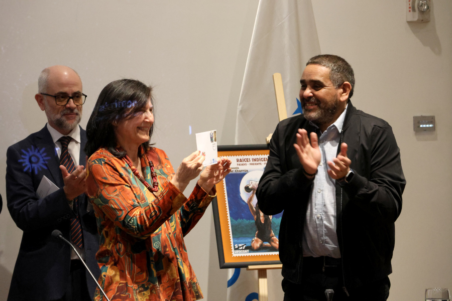 En el marco del lanzamiento del Día del Patrimonio 2026, que este año se realizará el sábado 3 y el domingo 4 de octubre, bajo la consigna: «Raíces indígenas: pasado, presente y futuro», Correo Uruguayo presentó un sello conmemorativo en adhesión a esta tradicional celebración.