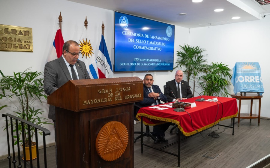 Correo Uruguayo realizó el lanzamiento de un sello personalizado en conmemoración de los 170 años de la Gran Logia de la Masonería del Uruguay.
