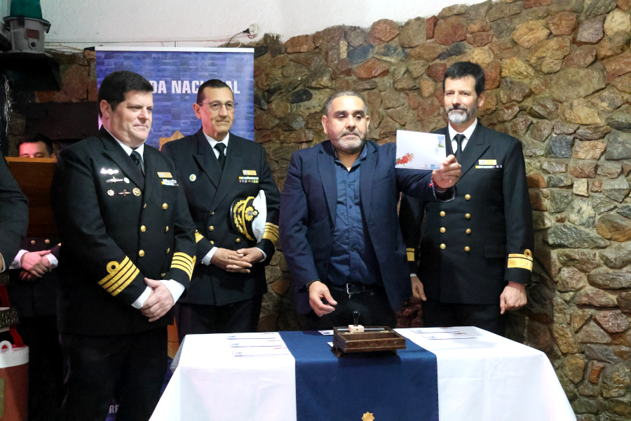 En un acto realizado en el Faro de Punta Brava, en la costa del barrio montevideano de Punta Carretas, Correo Uruguayo presentó el sello conmemorativo que celebra los 150 años de tan importante señal de tráfico marítimo, fundamental para la seguridad de la navegación en el Río de la Plata.
