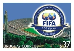 Fotografía del Estadio Centenario y logo de la Fifa.
