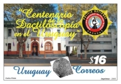 Fotografía de Sede de Dirección Nacional de Policía Técnica junto a inscripción: 