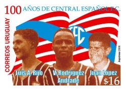 Fotografía teñida de color rojo de Luis A. Rijo, V. Rodríguez Andrade y Juan Lopez sobre ilustración de bandera de Central Español F.C.