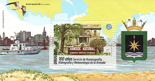 Puerto de Montevideo y edificio de la Armanda Nacional.