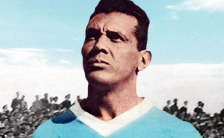 Foto de Obdulio Varela con la camiseta de Uruguay