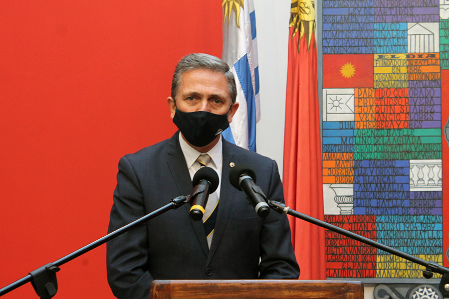 Presidente de Correo Uruguayo, Cnel. (R) Rafael Navarrine